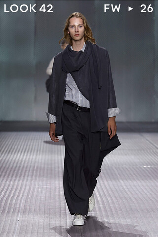 LOOK 42