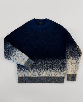 Gradient knit sweater man