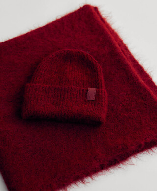 Ribbed knit beanie hat woman