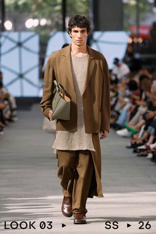 LOOK 03 LOOK 03