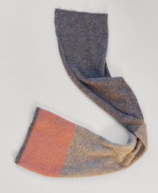 Bufanda tricolor punto cardado mujer Bufanda tricolor punto cardado mujer