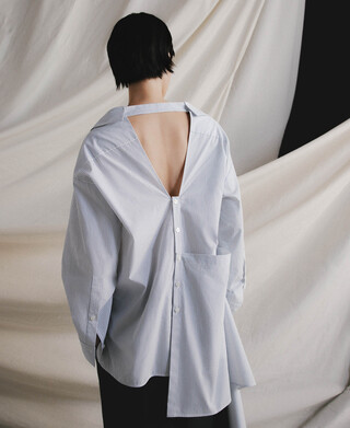 Chemise d&eacute;structur&eacute;e &agrave; rayures pour femme