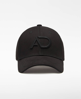 Cotton embroidered logo cap