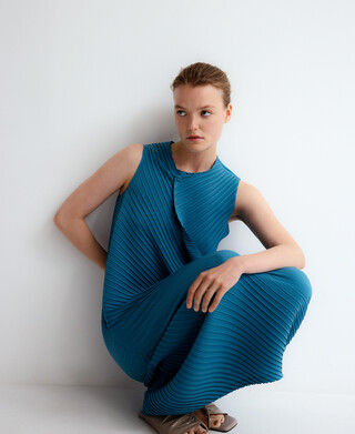 Crinkle dress with pleat woman