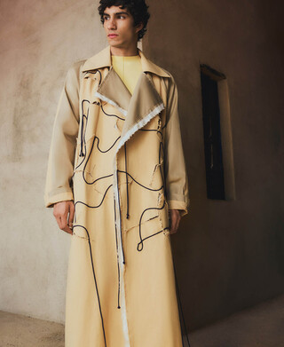 Mixed-fabric trench with drawcord man