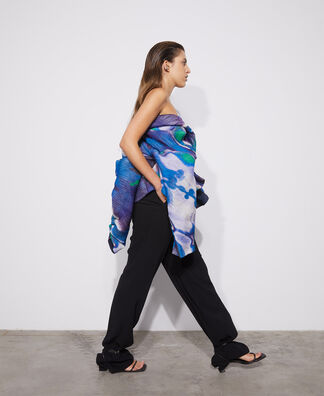 Wrap-around collar jacket Wrap-around collar jacket