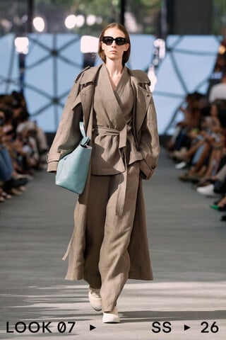 LOOK 07 LOOK 07