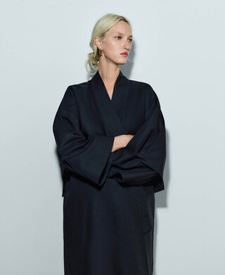 Kimono with expandable yoke woman Kimono with expandable yoke woman