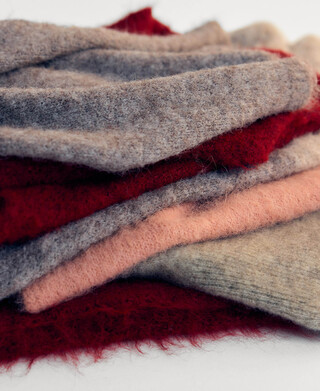 Brushed knit scarf woman