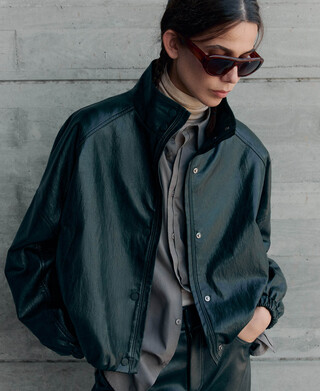 Leder nicht Leder fireplace neck bomber