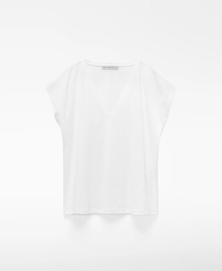 PYRATEX&reg; Spanish Cotton V-neck T-shirt