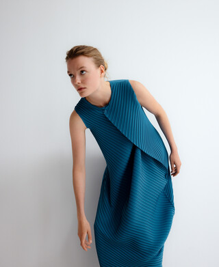 Crinkle dress with pleat woman