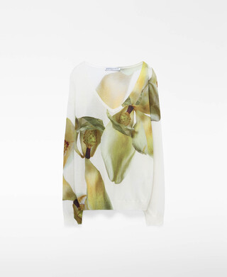 Printed V-neck fine knit sweater