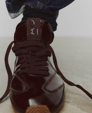 Stitched logo leather soft sneaker