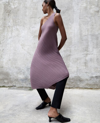 Asymmetrical crinkle dress Asymmetrical crinkle dress