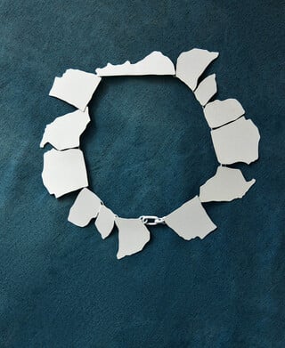 Lacquered metal plates necklace woman Lacquered metal plates necklace woman