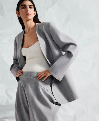 Bermudashorts im Tailored-Look mit tiefem Bund