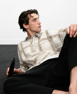 Checkered crinkle shirt