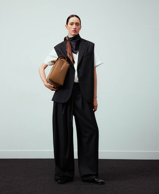 Map-printed square scarf woman