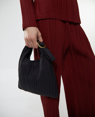 Cocktail bag in pleated fabric