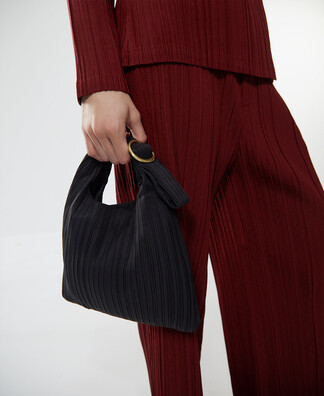 Cocktail bag in pleated fabric Cocktail bag in pleated fabric