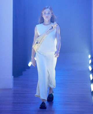 RUNWAY SS22 RUNWAY SS22