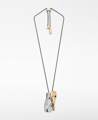 Two-tone metal pendant necklace