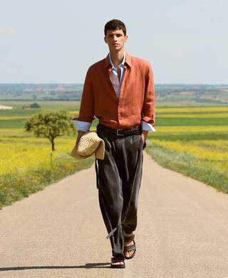 Camisa regular fit cuello italiano lino