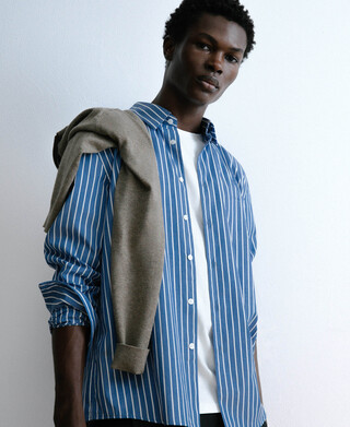 Camisa regular rayas algod&oacute;n org&aacute;nico