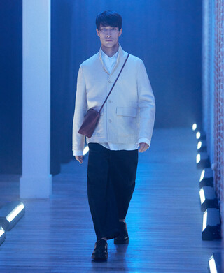 RUNWAY SS22 RUNWAY SS22