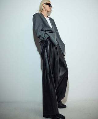 Leather pleated trousers woman Leather pleated trousers woman