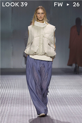 LOOK 39