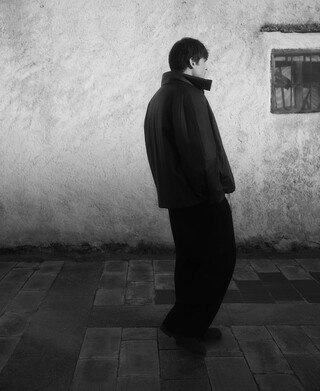 Padded short jacket man