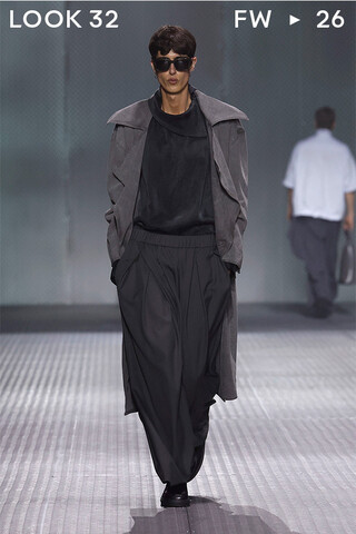 LOOK 32