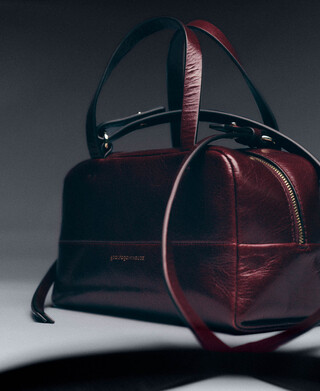 Ori&oacute;n leather mini bowling bag