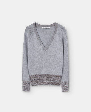 V-neck viscose knitted sweater