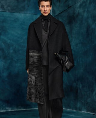 Oversize-Mantel mit Stickerei für Herren Oversize-Mantel mit Stickerei für Herren