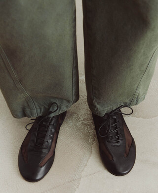 Mesh and leather soft sneaker