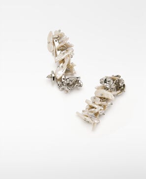 Metal piece and pearl earrings