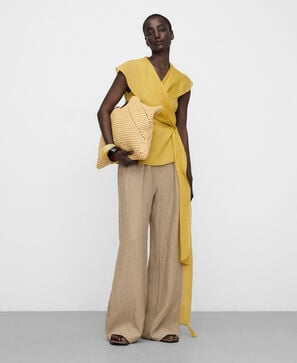 Top cruzado cuello chal ramio