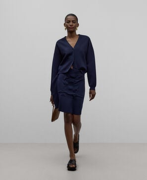 Falda corta asim&eacute;trica jacquard mujer