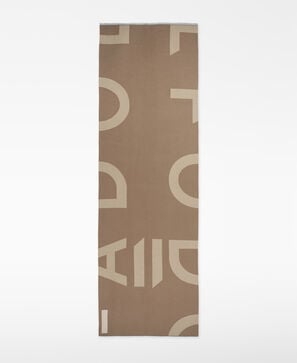 Jacquard maxi logo scarf