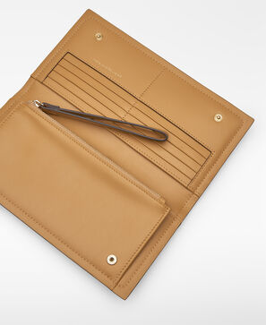 Billetera tricolor Dorna