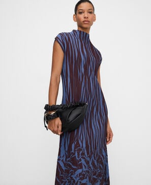 Vestido midi bicolor plisado irregular