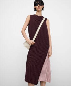 Vestido crinkle pieza superpuesta