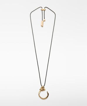 Metal knot pendant necklace