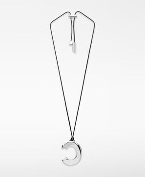 イレギュラーフォルムのメタルネックレス