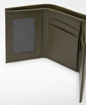 Leather wallet with elastic closure man