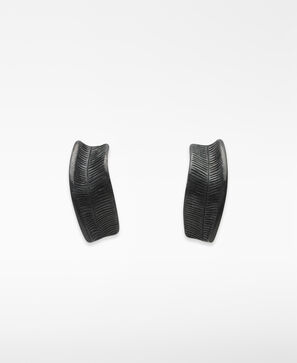 Resin leaf earrings woman