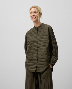 Pleated overshirt woman